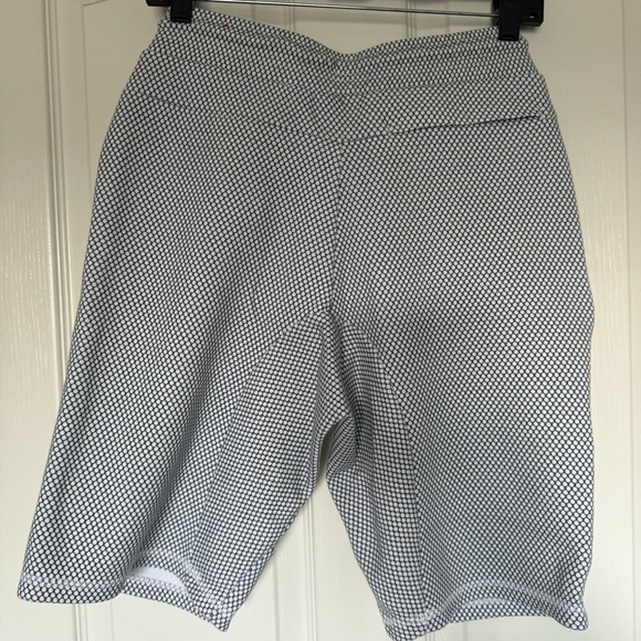 Nike Tech Fleece Shorts - Picture 5 of 6